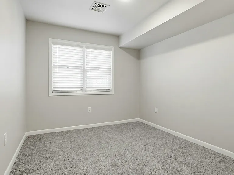 105 E Allen St #203 — Photo 22