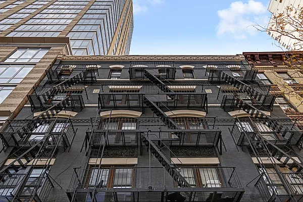 Rented by Compass | media 7