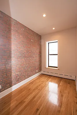 Rented by R New York | media 58