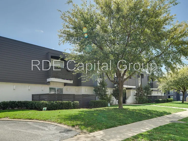2808 Throckmorton St #201 — Photo 5