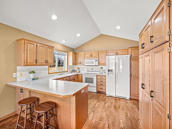 5th image of 9242 Dunbar Knoll Cir N