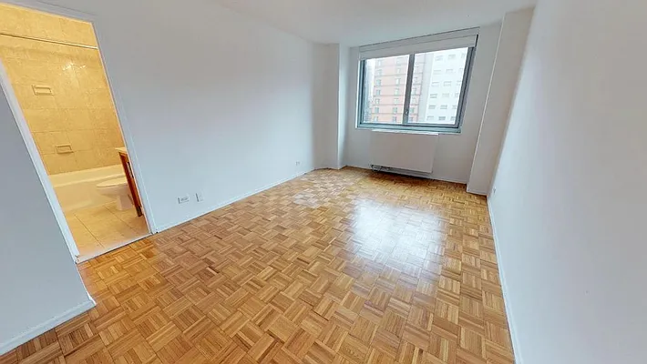 Rented by UDR | media 9