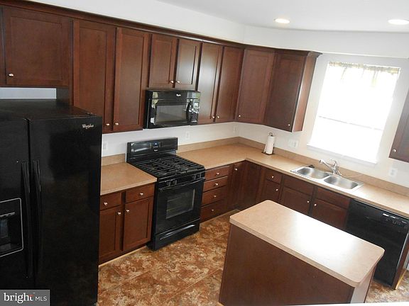 5th image of 43525 Marguerite Way