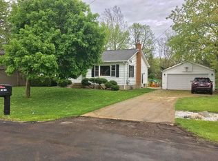 26W041 Armbrust Ave, Wheaton, IL 60187