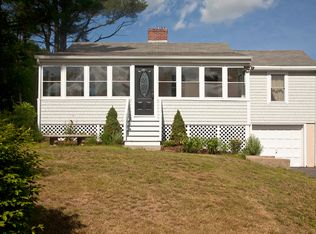 4 Spenser Dr, Halifax, MA 02338