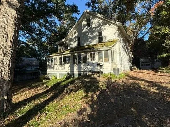 64 E Center St, Shavertown, PA 18708