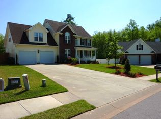 3508 Sunchase Ct, Fayetteville, NC 28306