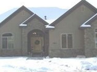 864 S 300 E, Farmington, UT 84025