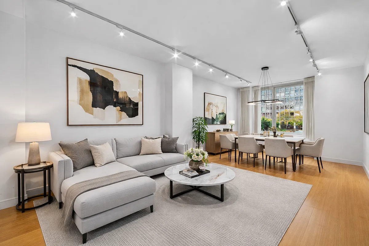 303 East 33rd Street #3G in Kips Bay, Manhattan | StreetEasy