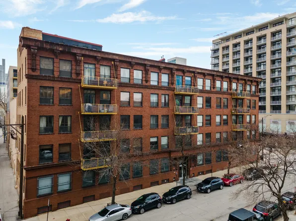 1910 S Indiana Ave APT 422, Chicago, IL 60616