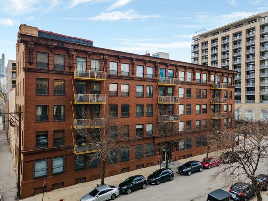 1910 S Indiana Ave APT 422, Chicago, IL 60616
