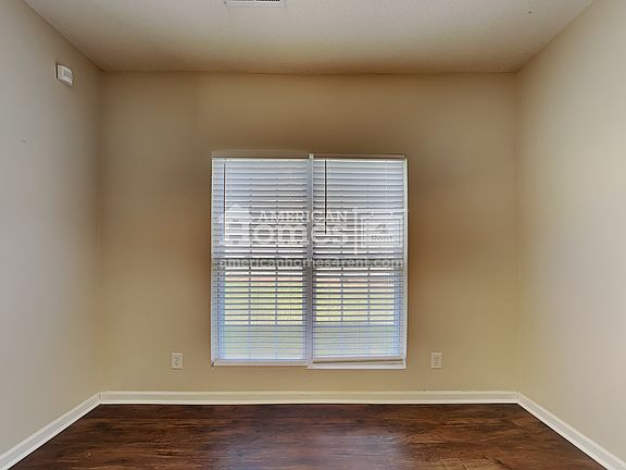 4th image of 3813 Parkway Vista Dr