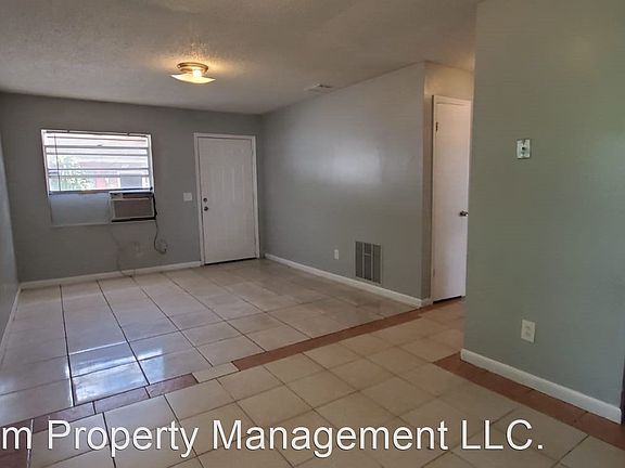 3rd image of 1726 E Idell St APT A