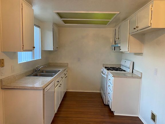 4th image of 1232 Orange Grove Ave #102