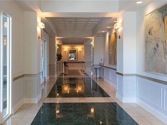 5th image of 850 E Ocean Blvd Unit 908