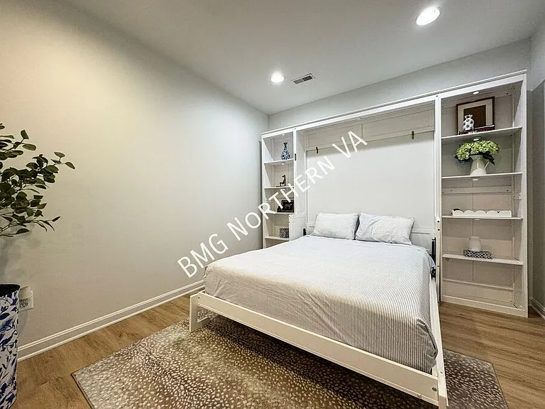 5654 Governors Pond Cir — Photo 33