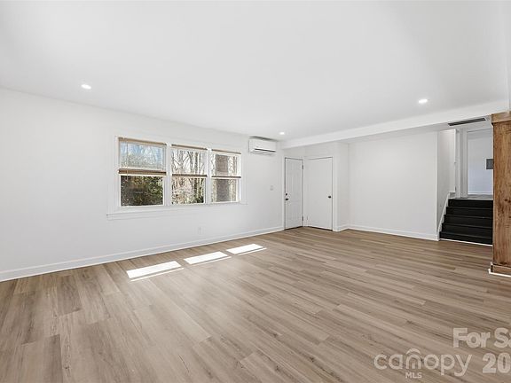 5th image of 4920 Bright Rd