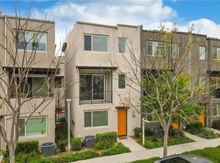 8416 N Fusion Way, Northridge, CA 91325