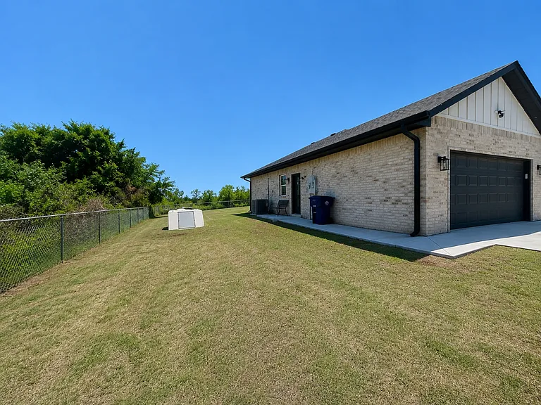 2241 Old Highway 81 — Photo 22