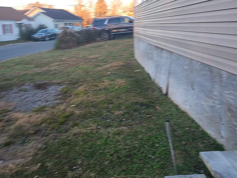110 Summers St — Photo 40