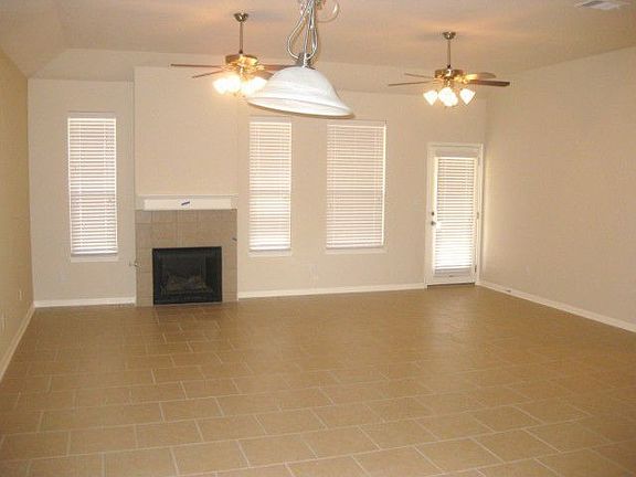 Photo of family room of model of same plan