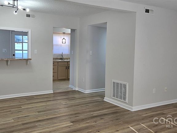 2nd image of 11011 Park Rd