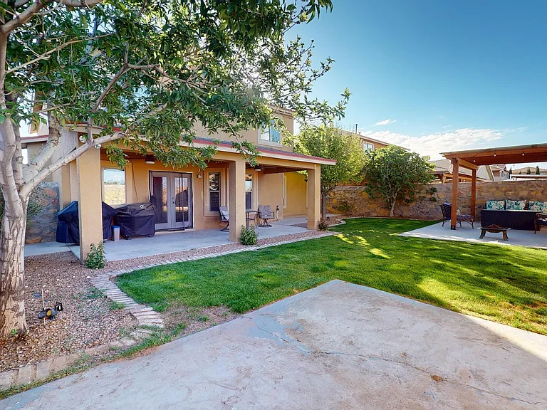 3249 Emerald Point Dr — Photo 40