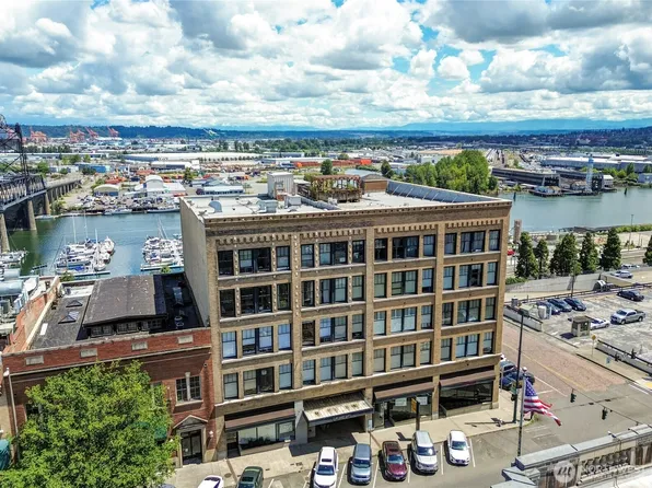 1120 Cliff Avenue #304, Tacoma, WA 98402