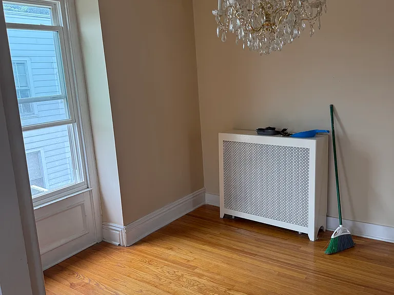 2363 Burdett Ave #2 — Photo 7
