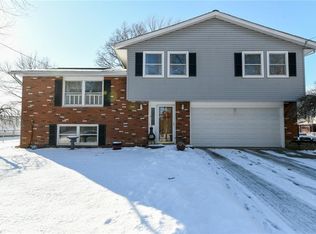 486 Narragansett Dr, Tallmadge, OH