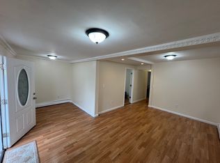 32-34 Hempstead Ave, Staten Island, NY 10306