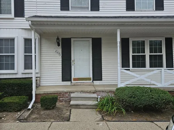 21590 Hidden Rivers Dr S #1, Southfield, MI 48075