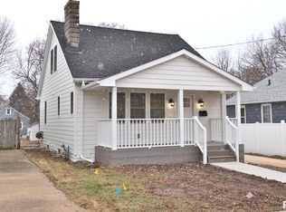1112 E Hazard Ave, Peoria Heights, IL