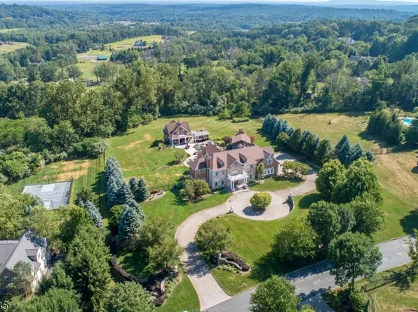 3 Ashland Ter, Chester Twp., NJ 07930