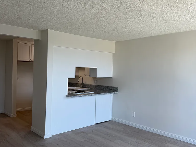 3546 Del Amo Blvd #6 — Photo 4