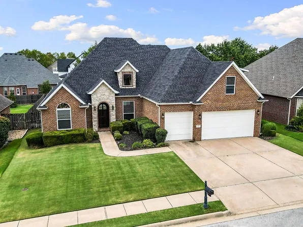 5404 S Braebourne Rd, Rogers, AR 72758