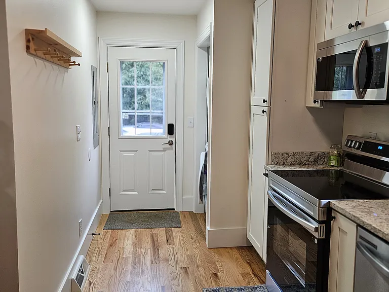 138 Clingman Ave — Photo 18