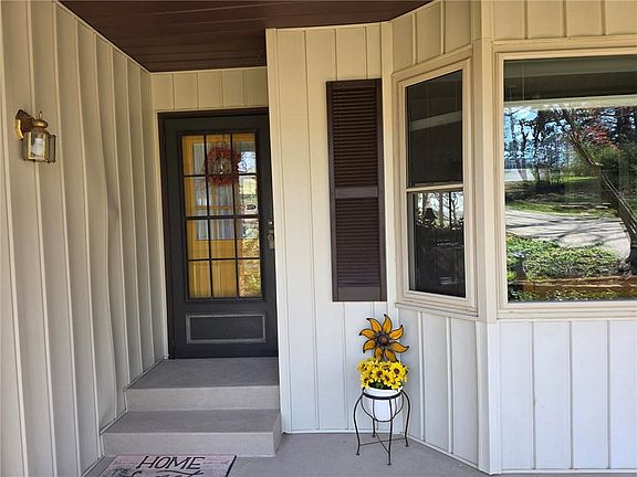 4th image of 284 Ridgecrest Rd