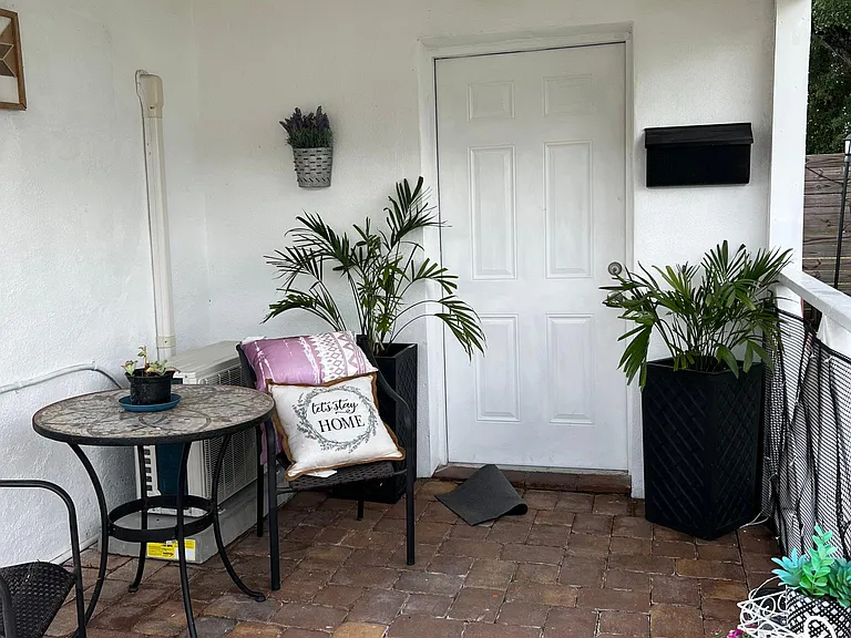 807 N Matanzas Ave #A — Photo 2