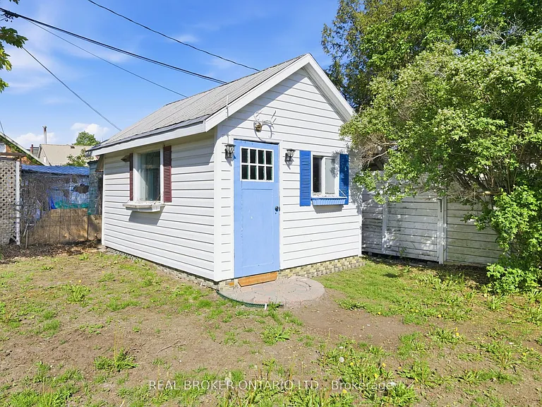 35 Victoria St — Photo 43