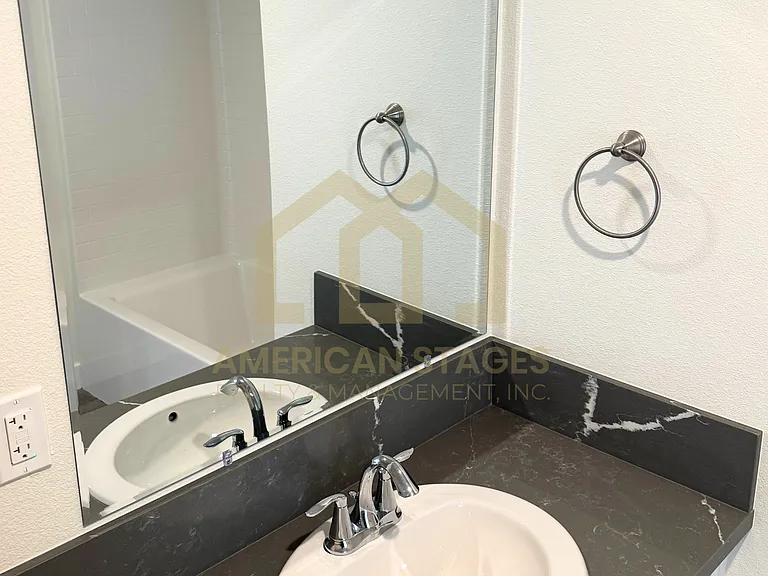 101 N Broadway #312 — Photo 11