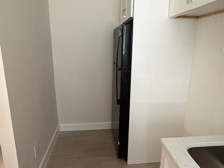 2151 Lakeview Dr #1 — Photo 6