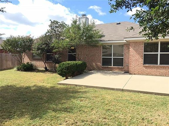 3rd image of 572 Asbury Dr