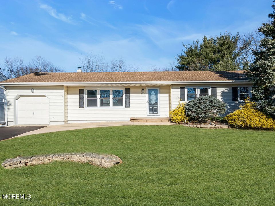 1st image of 311 Vermont Drive