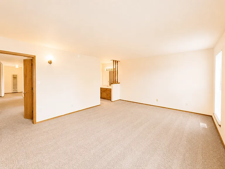 23 Lakeshore Dr NE — Photo 10