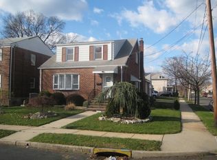 1100 W Henry St, Linden, NJ 07036