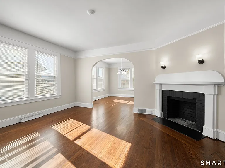 14 Clark Ln — Photo 13