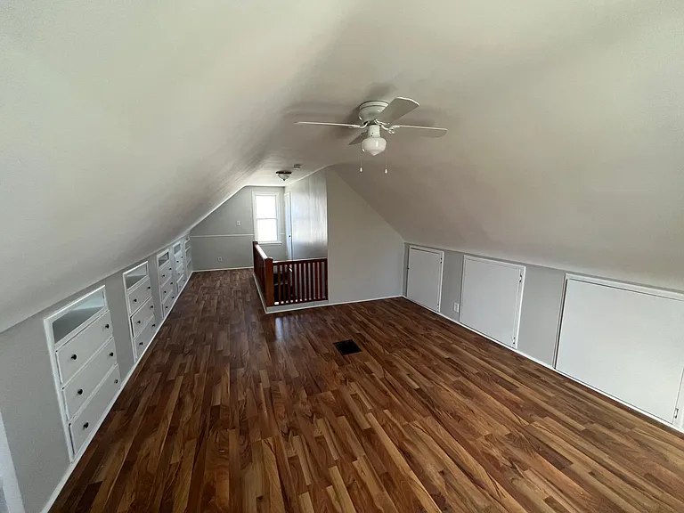 22041 Donald Ave — Photo 17