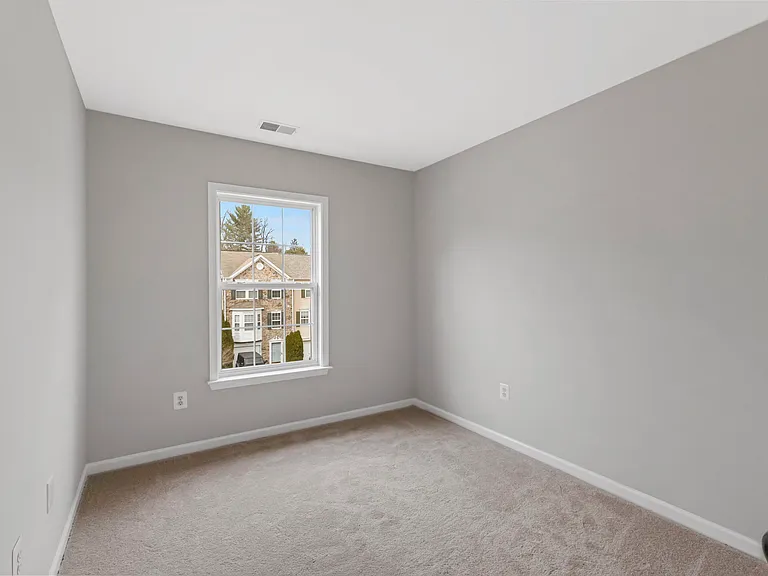 946 Monet Dr — Photo 24