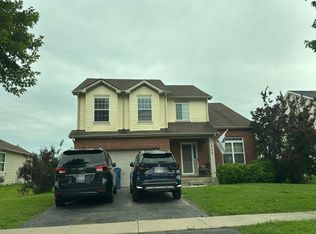 724 Maplewood Dr, Minooka, IL 60447